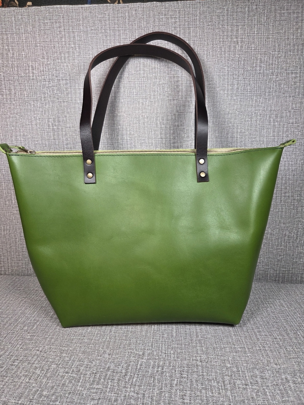 NEW RARE Portland Leather Goods Large Leather Tote Bag Green Apple